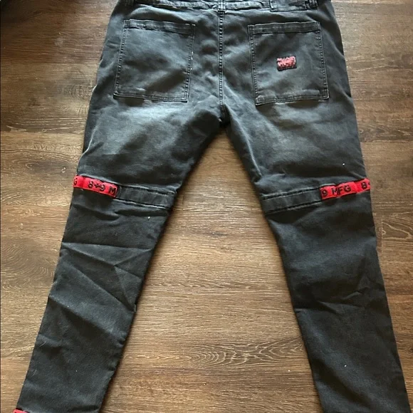 Vintage Charcoal and Scarlet Cargo Pants - Picture 9 of 15